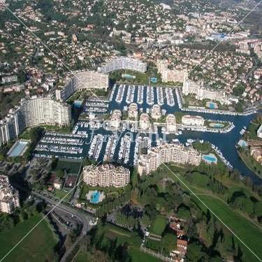 Emplacement pour Yacht à  vendre Cannes Marina Mandelieu  Côte d'Azur