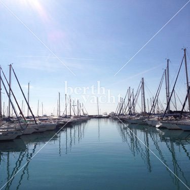 Emplacement pour Yacht à céder Port Saint Laurent du Var Côte d'Azur