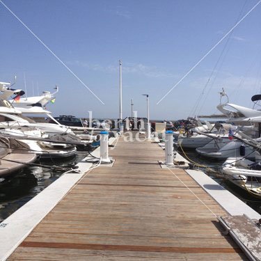 Emplacement pour Yacht à Vendre Port Camille Rayon-Golfe-Juan-Côte-d'Azur