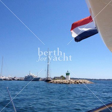 Emplacement pour Yacht à céder: Port Camille Rayon